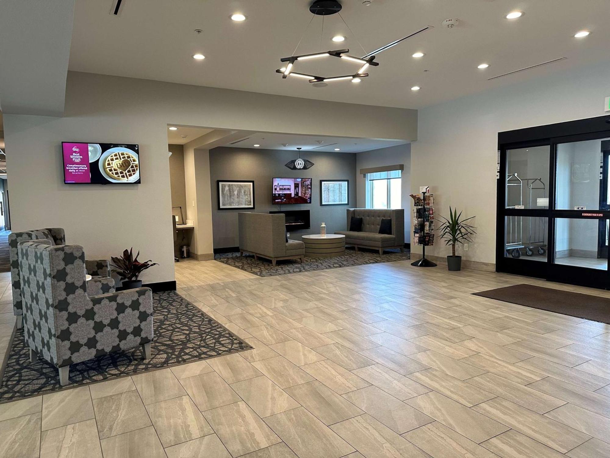 Best Western Plus Chandler Tyler Exterior photo