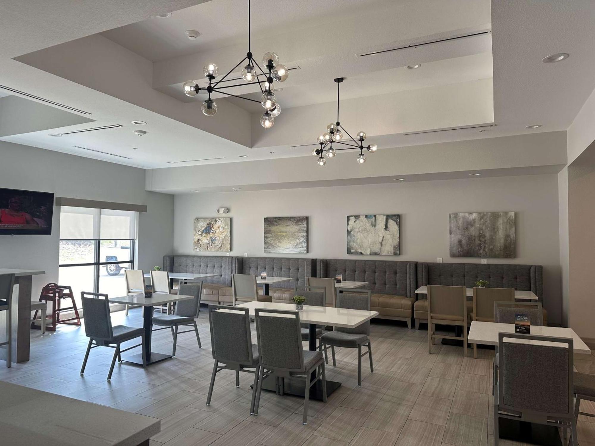 Best Western Plus Chandler Tyler Exterior photo